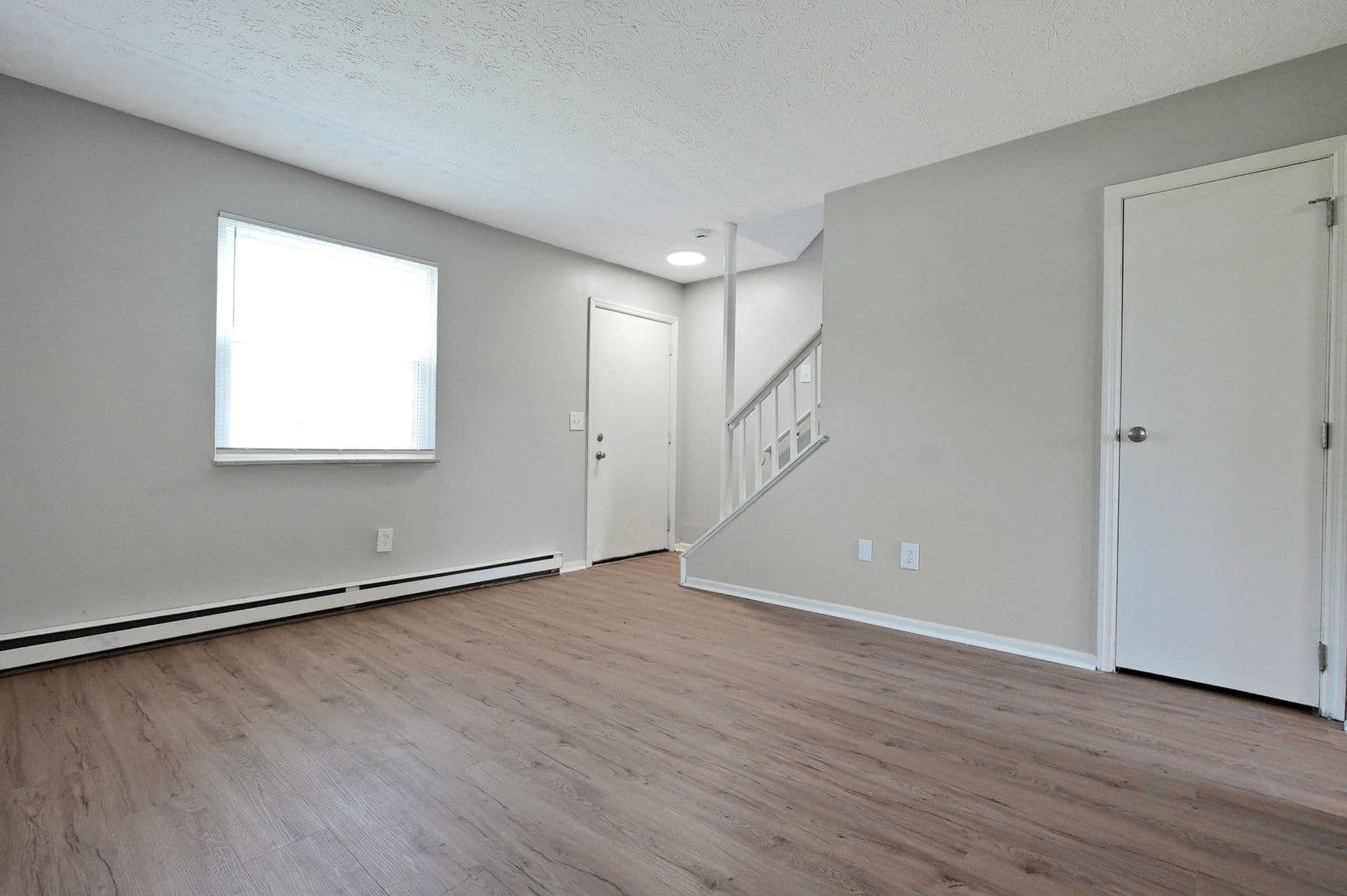 Columbus Townhome: 2209 Clarendon Ln