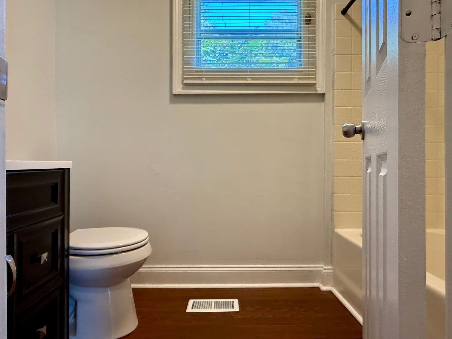 Rome Apartment: 7 & 9 Crescent Ave, 2905 Maple Rd, 233 Coosawattee Ave