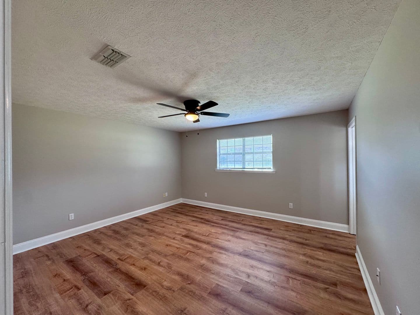Rome Apartment: 1688,1690 A-B, 1692 A-B, 1694 A-B, 1696 A-B Old Summerville Road