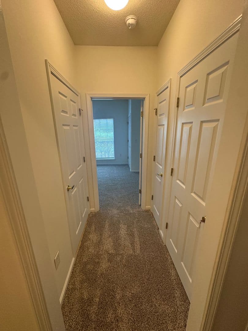 Rome Apartment: Claridge Drive