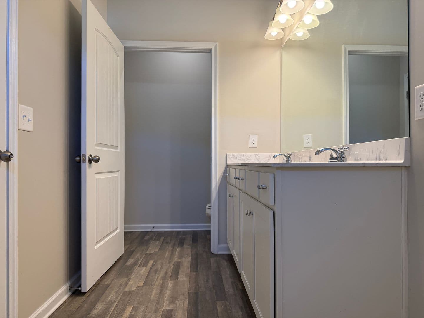 Rome Apartment: 31 Southfork Dr & 1 Westwillow Ln