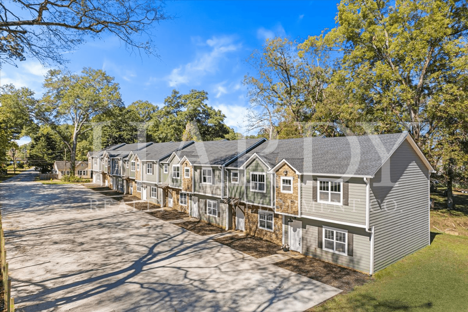 Cedartown Apartment: 1223 S Main St