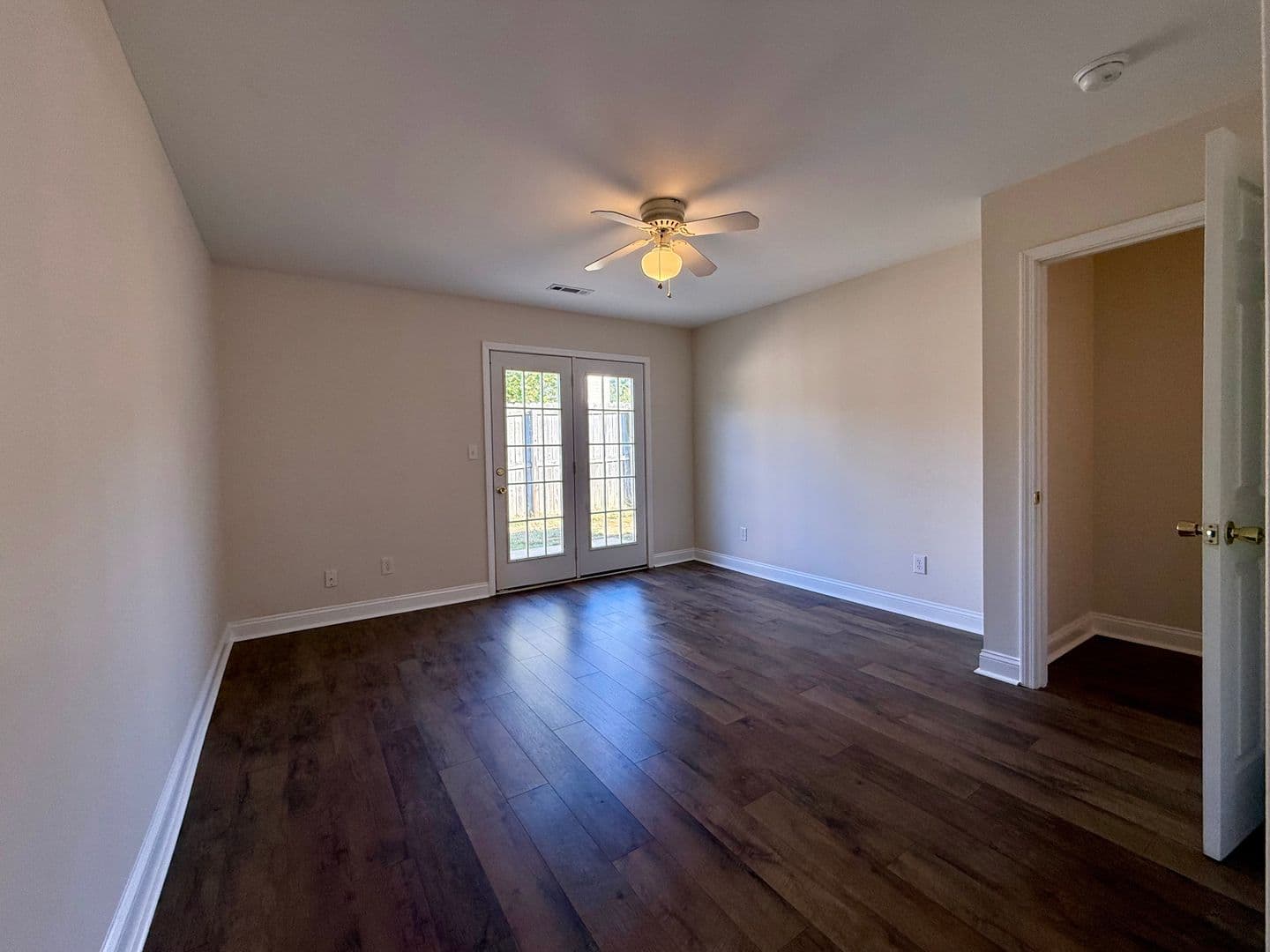 Rome Apartment: Nelson Residential Property