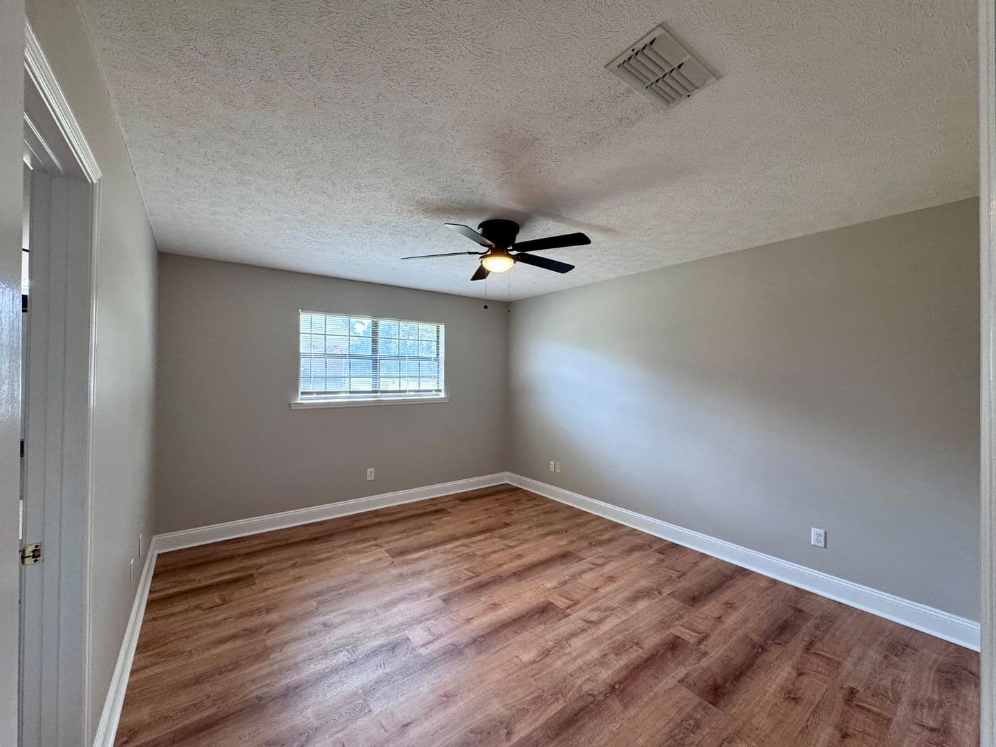 Rome Apartment: 1688,1690 A-B, 1692 A-B, 1694 A-B, 1696 A-B Old Summerville Road