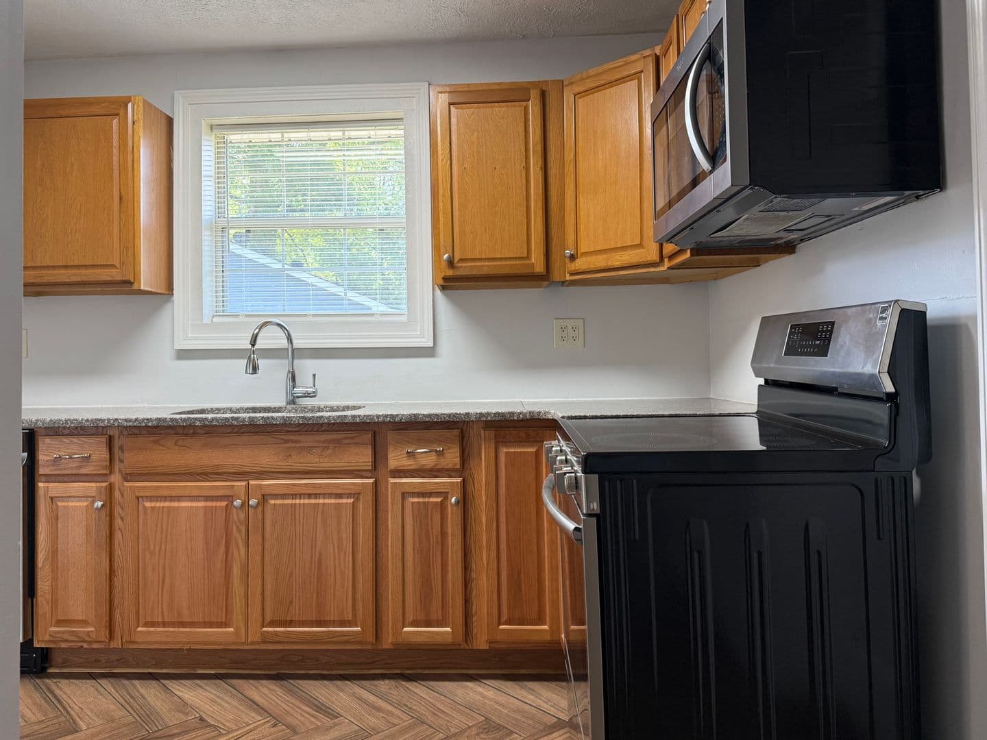 Rome Apartment: 7 & 9 Crescent Ave, 2905 Maple Rd, 233 Coosawattee Ave