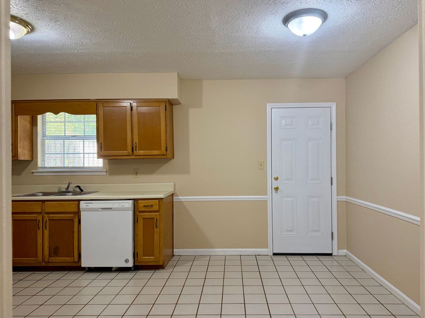 Rome Apartment: 406,407,408, 409,410,411 Leafmore Rd ea A-D