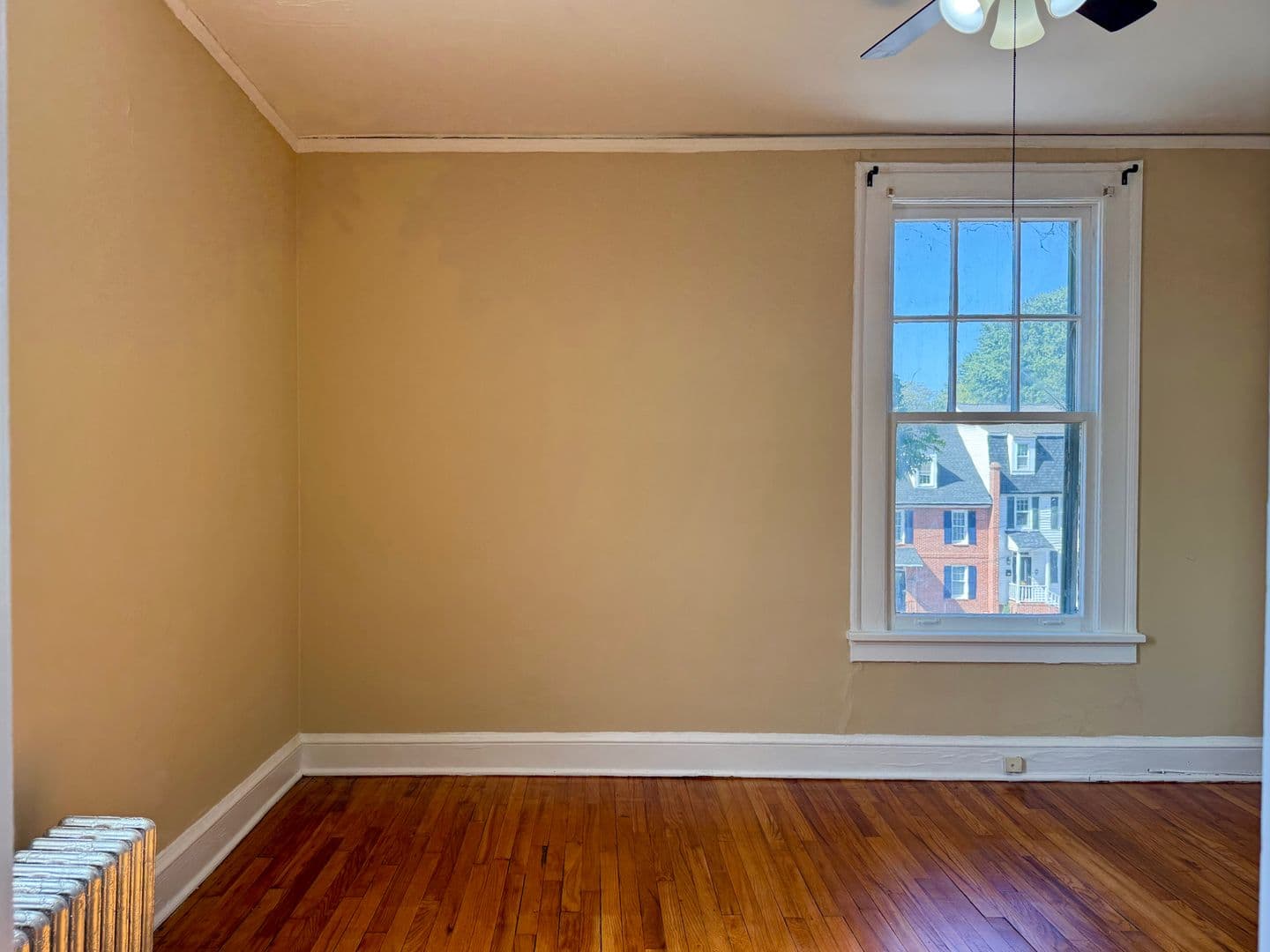 Rome Apartment: 203 E 4th St, 313 E. 2nd Ave