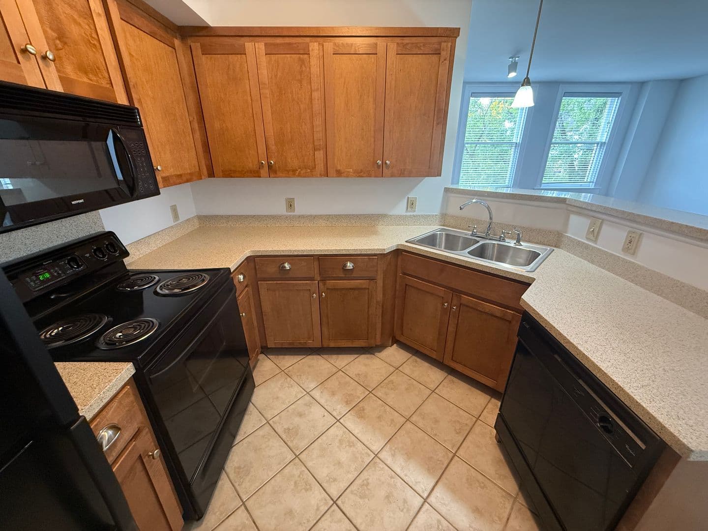 Rome Apartment: 436 Broad Street