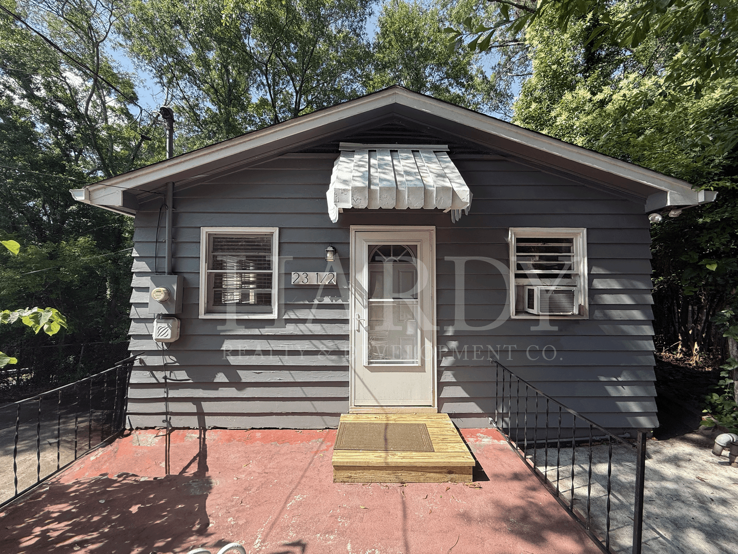 Rome Apartment: Notasulga Dr & Maple Rd