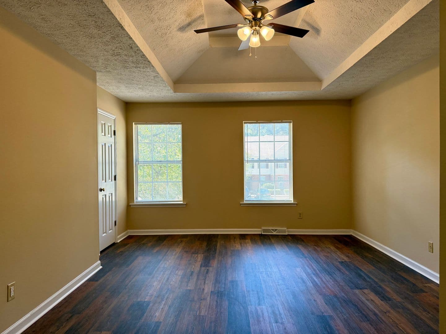Rome Apartment: 406,407,408, 409,410,411 Leafmore Rd ea A-D