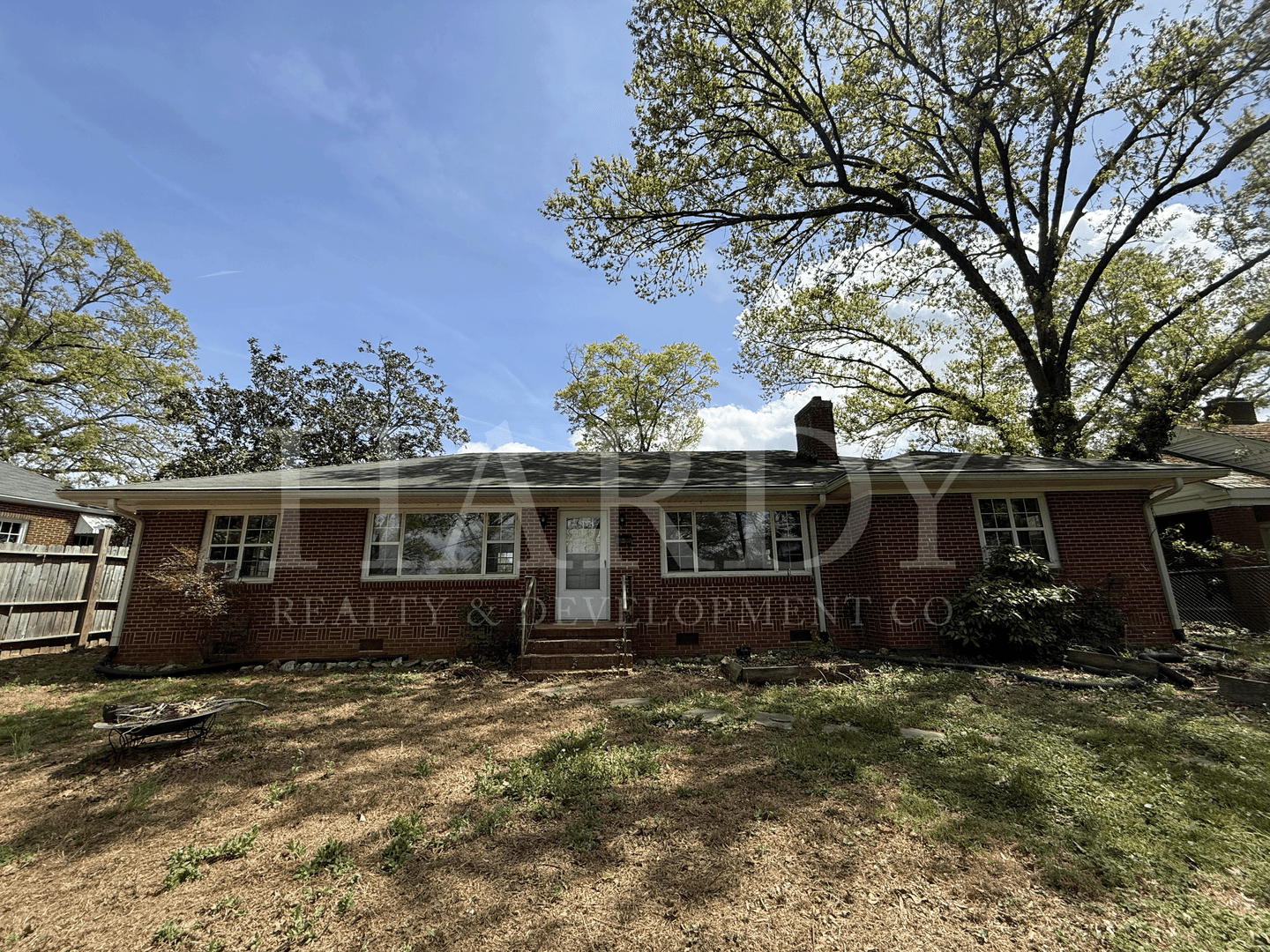 Rome House: 114 Lookout Cir SW -$200 off 1st Month's Rent