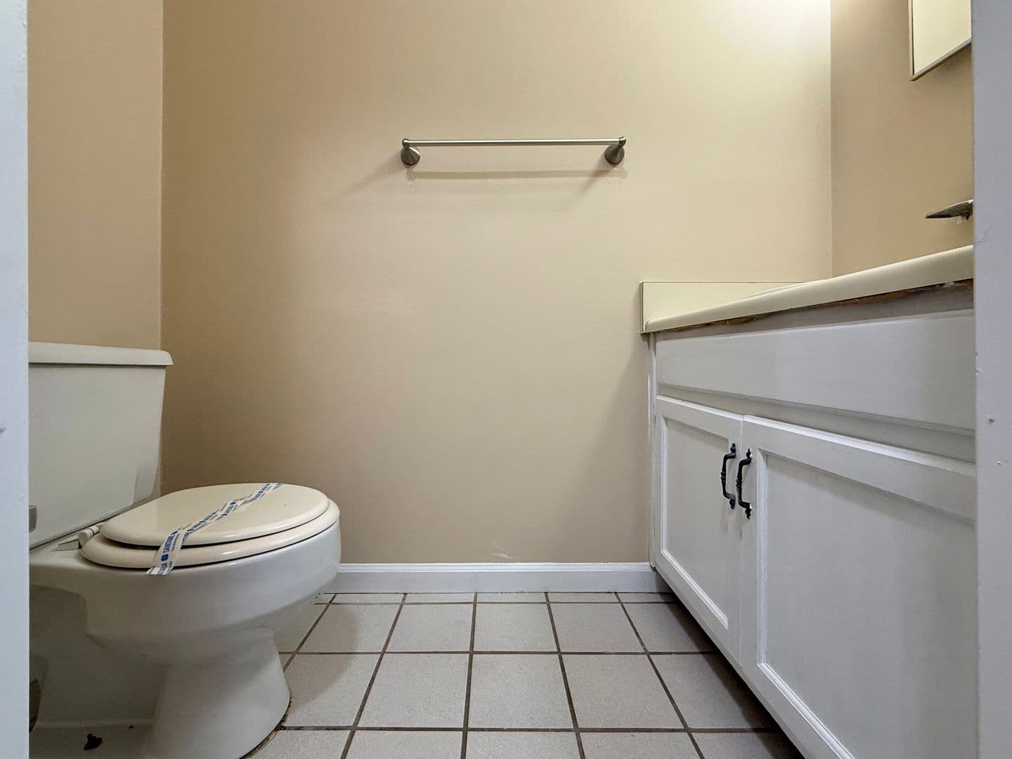 Rome Apartment: 406,407,408, 409,410,411 Leafmore Rd ea A-D