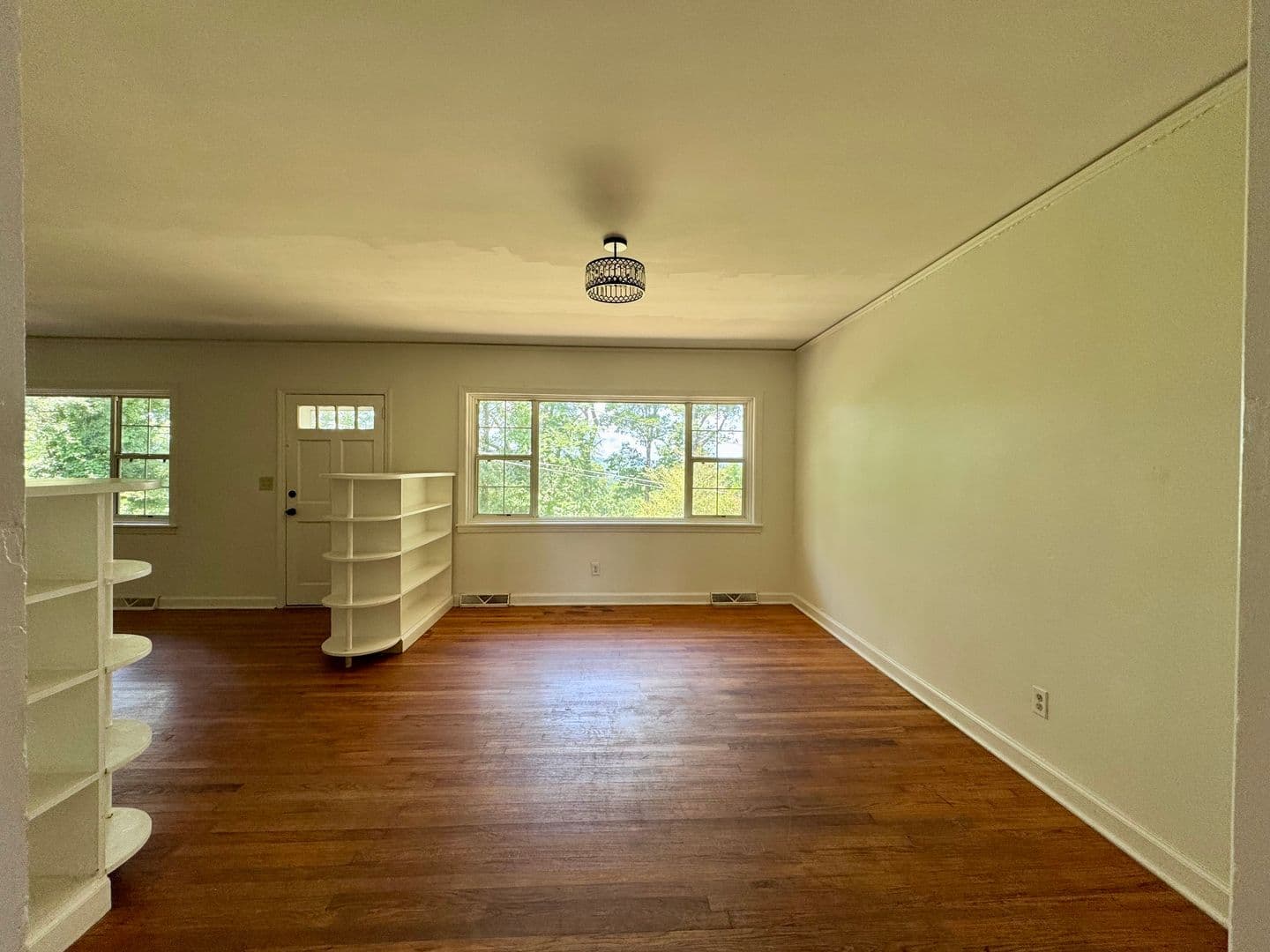Rome House: 114 Lookout Cir SW -$200 off 1st Month's Rent