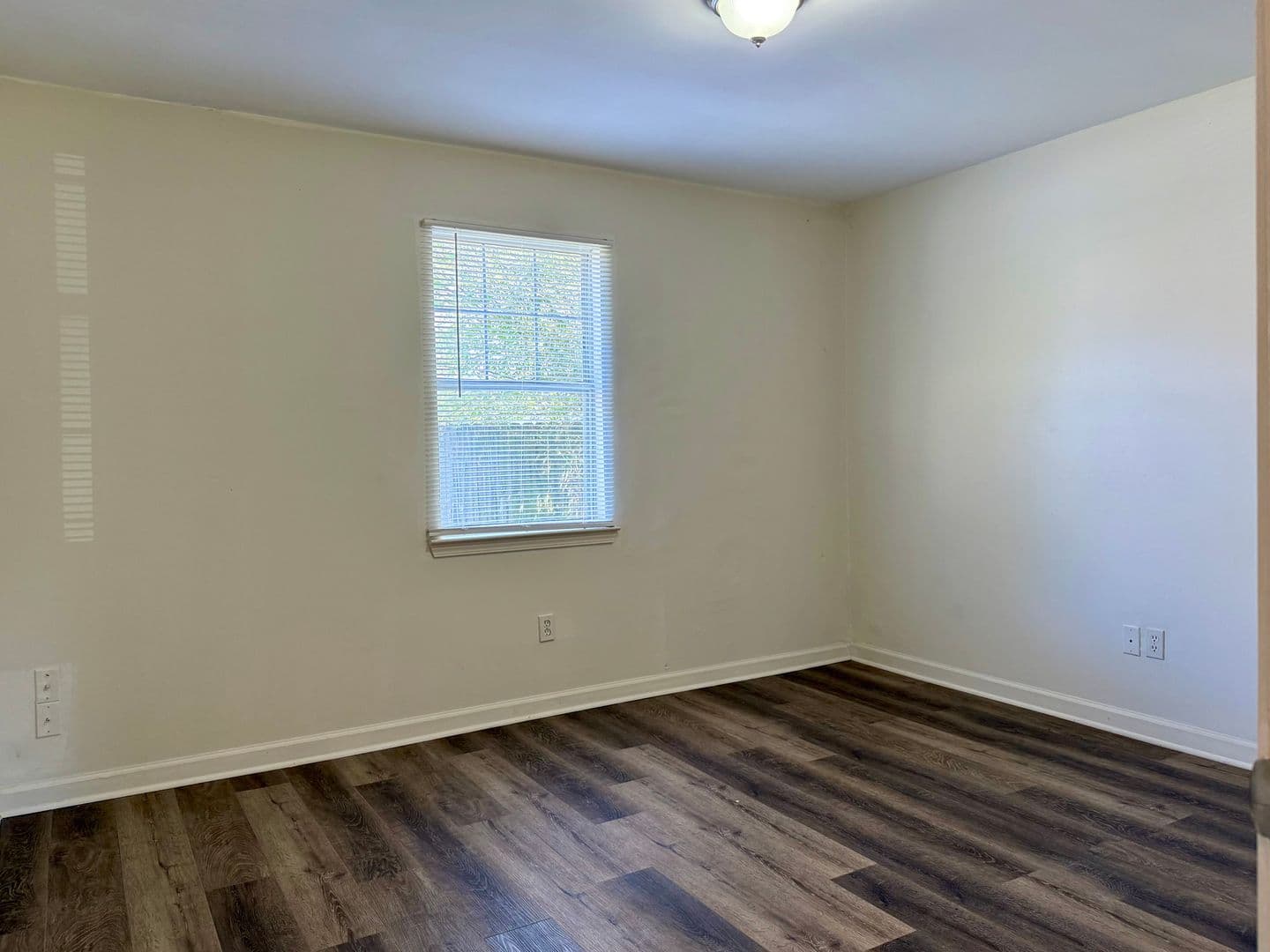 Rome Apartment: 49 A,B,C Bert Road