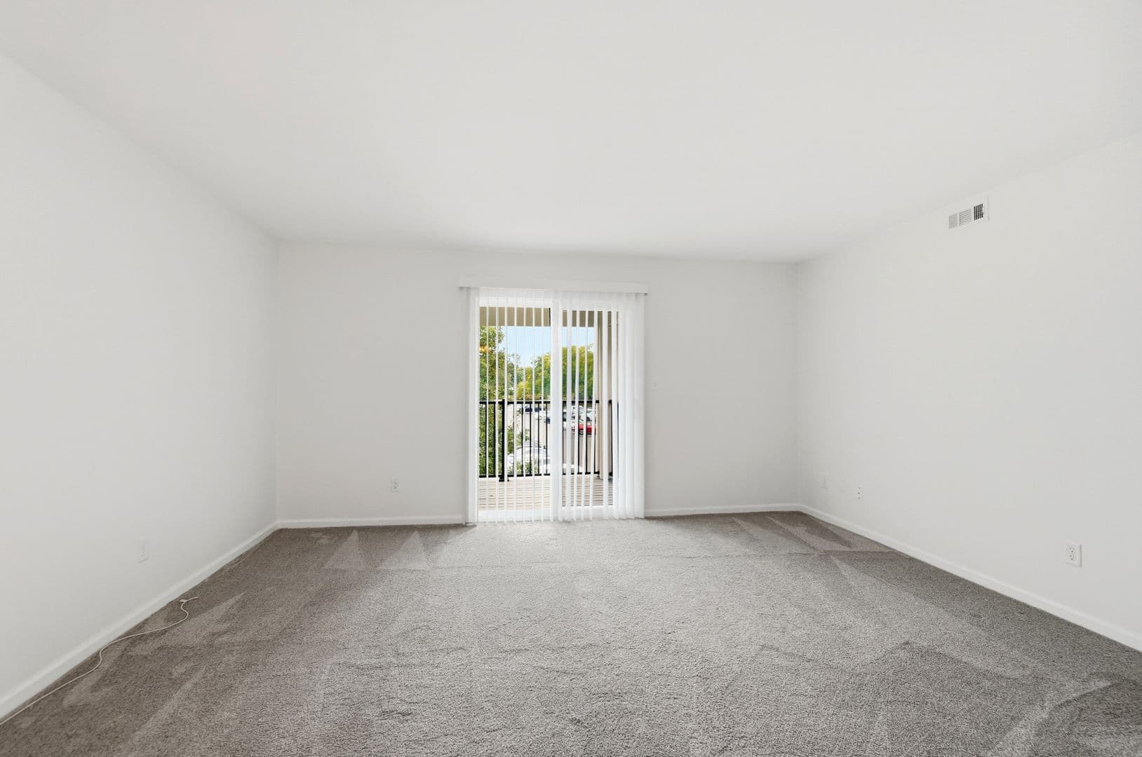 Centerville Apartment: 74 West Franklin Street
