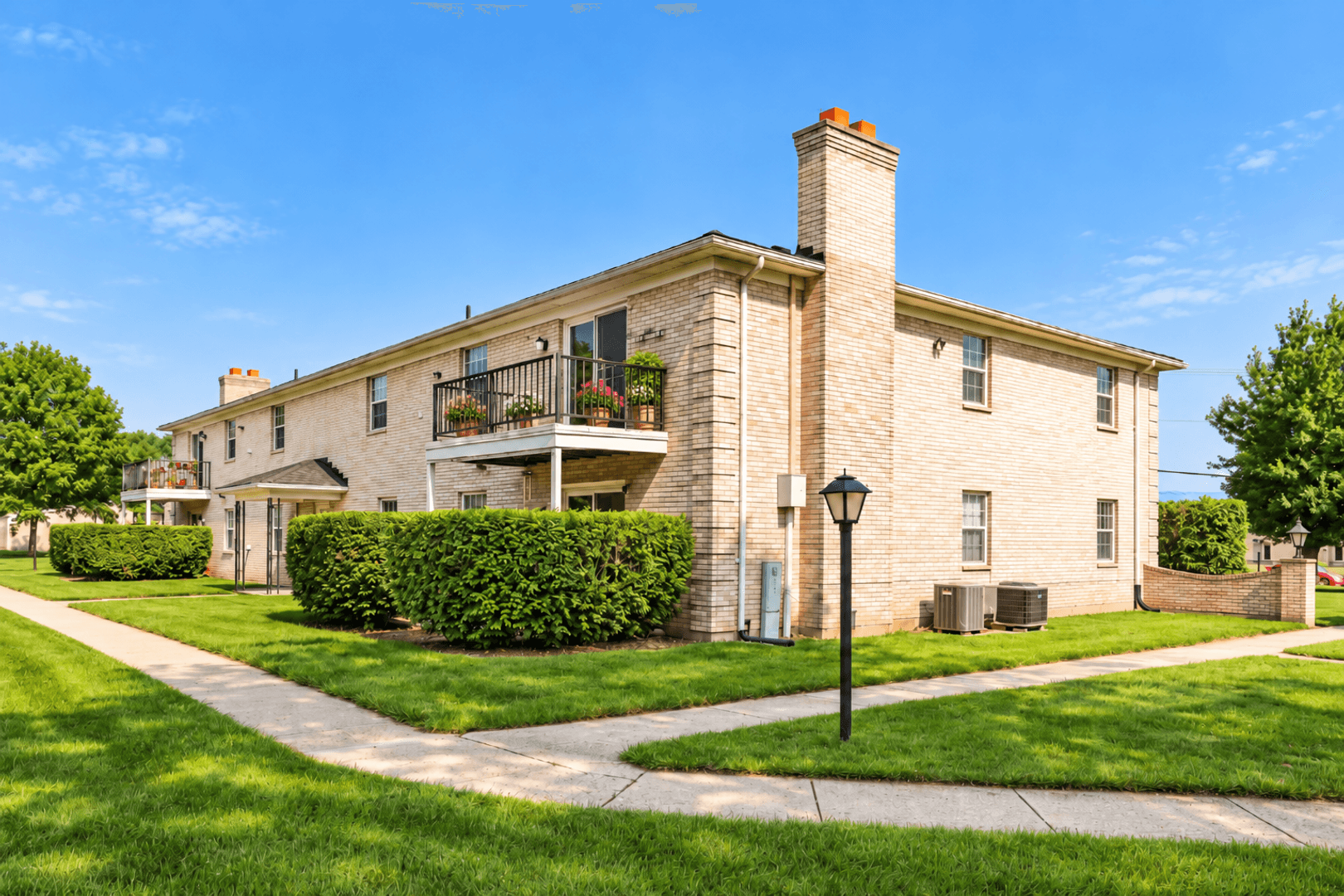 Centerville Apartment: 320 East Alex Bell Road