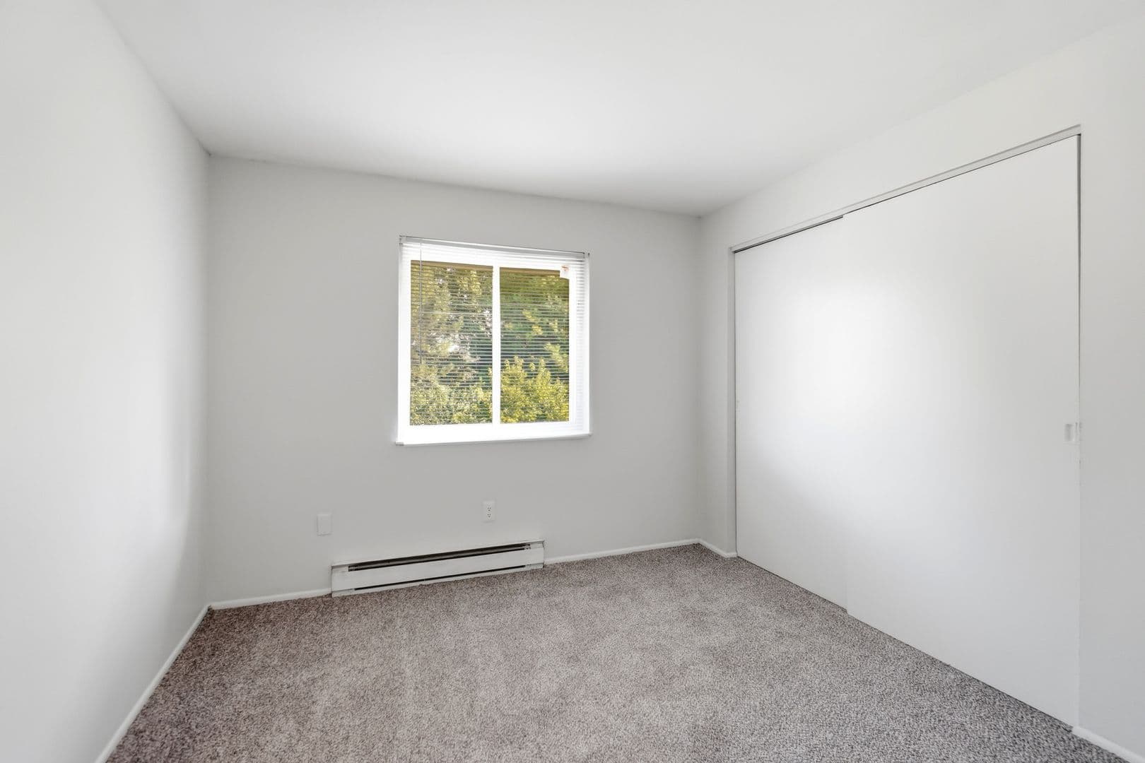 Miamisburg Apartment: 1504 Almedia Court