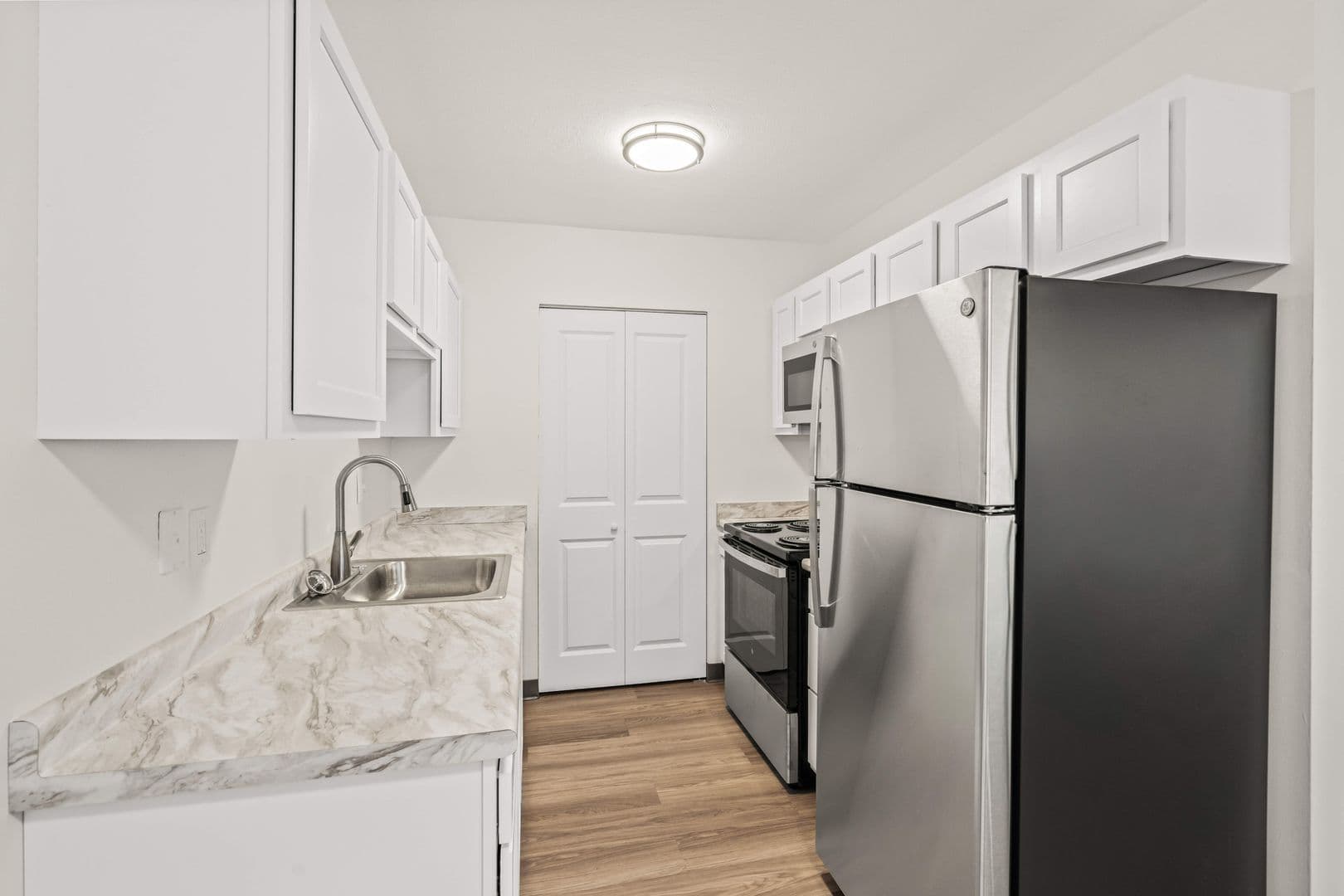 Fairborn Apartment: 18 Old Yellow Springs Road