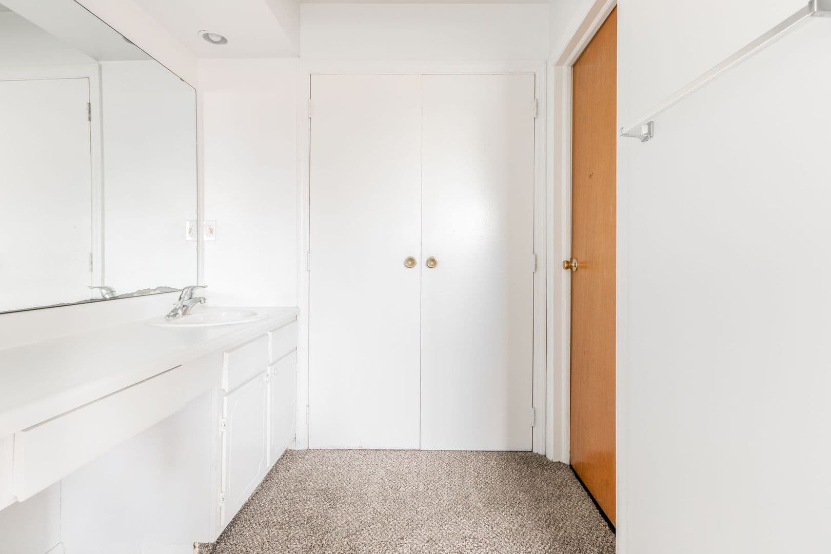 Kettering Apartment: 4600 Wilmington Pike