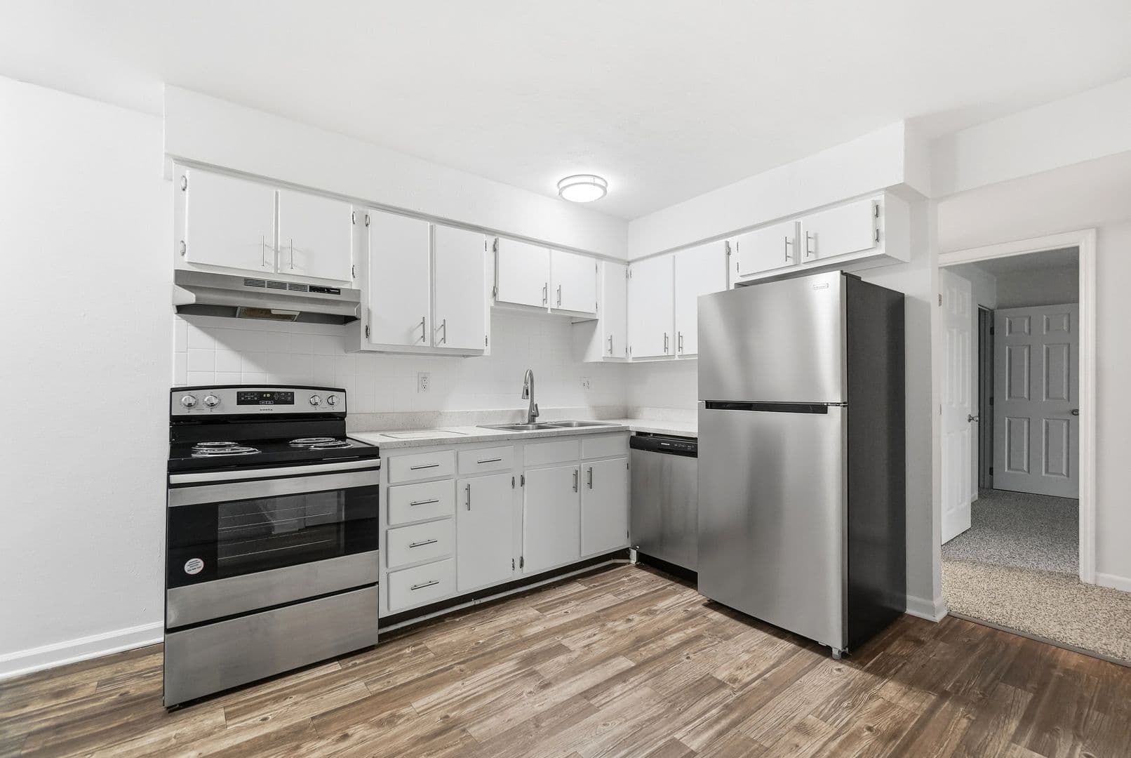 Centerville Apartment: 74 West Franklin Street