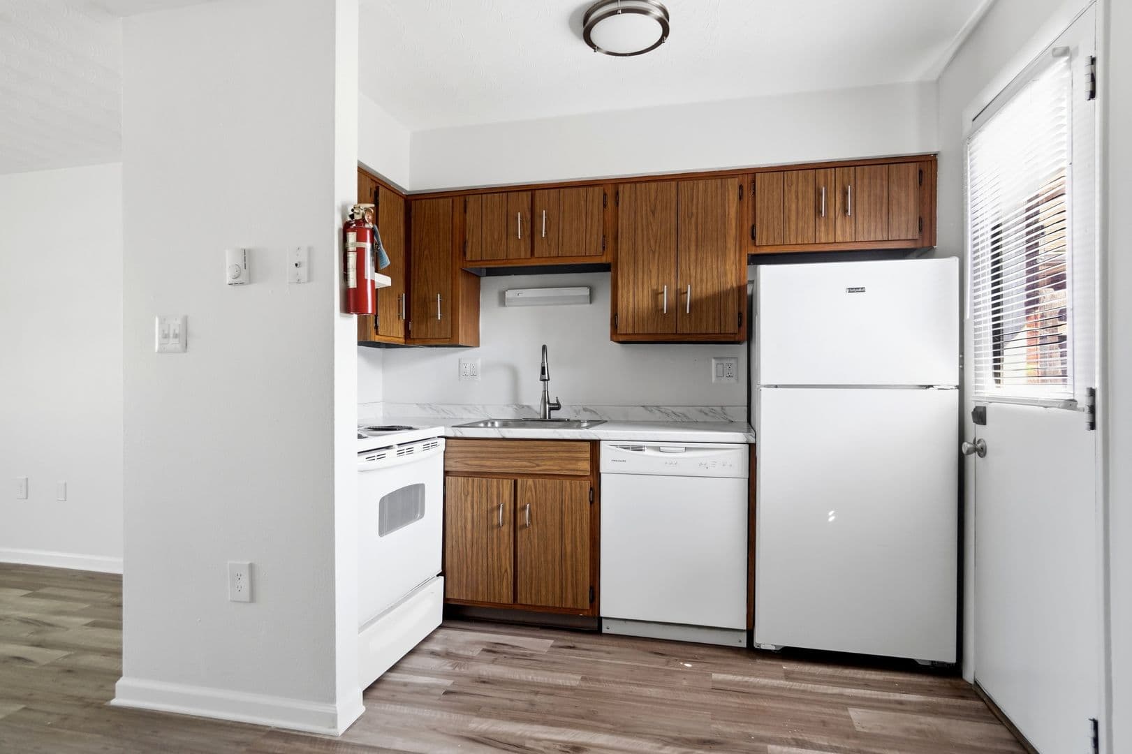 Miamisburg Apartment: 1504 Almedia Court