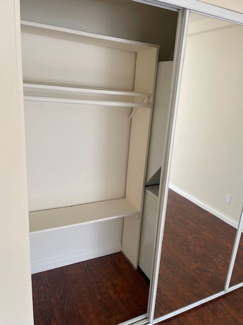 Los Angeles Apartment: 516 S. Alexandria Avenue