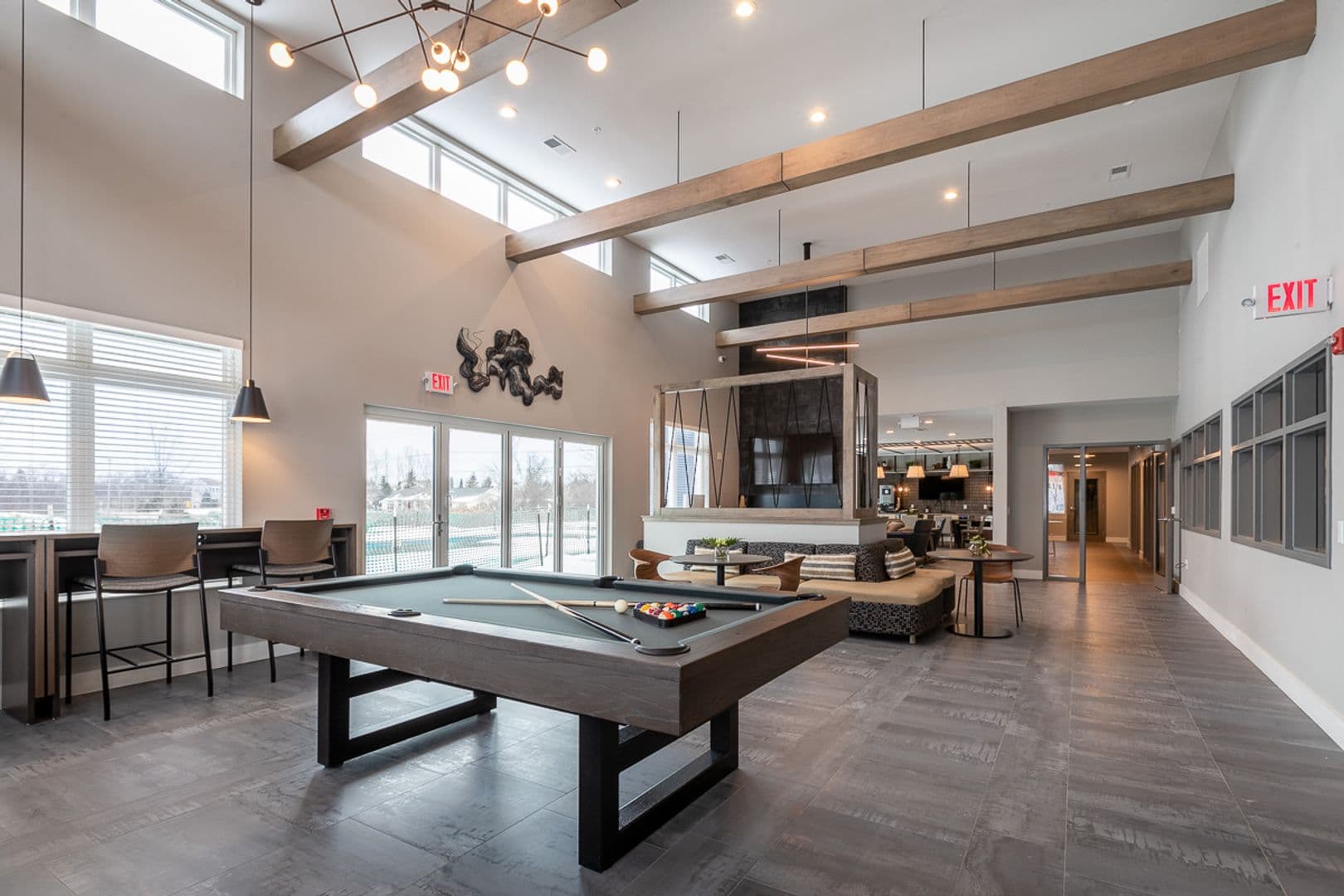 Oak Creek Apartment: 1310 W Nicholas Dr