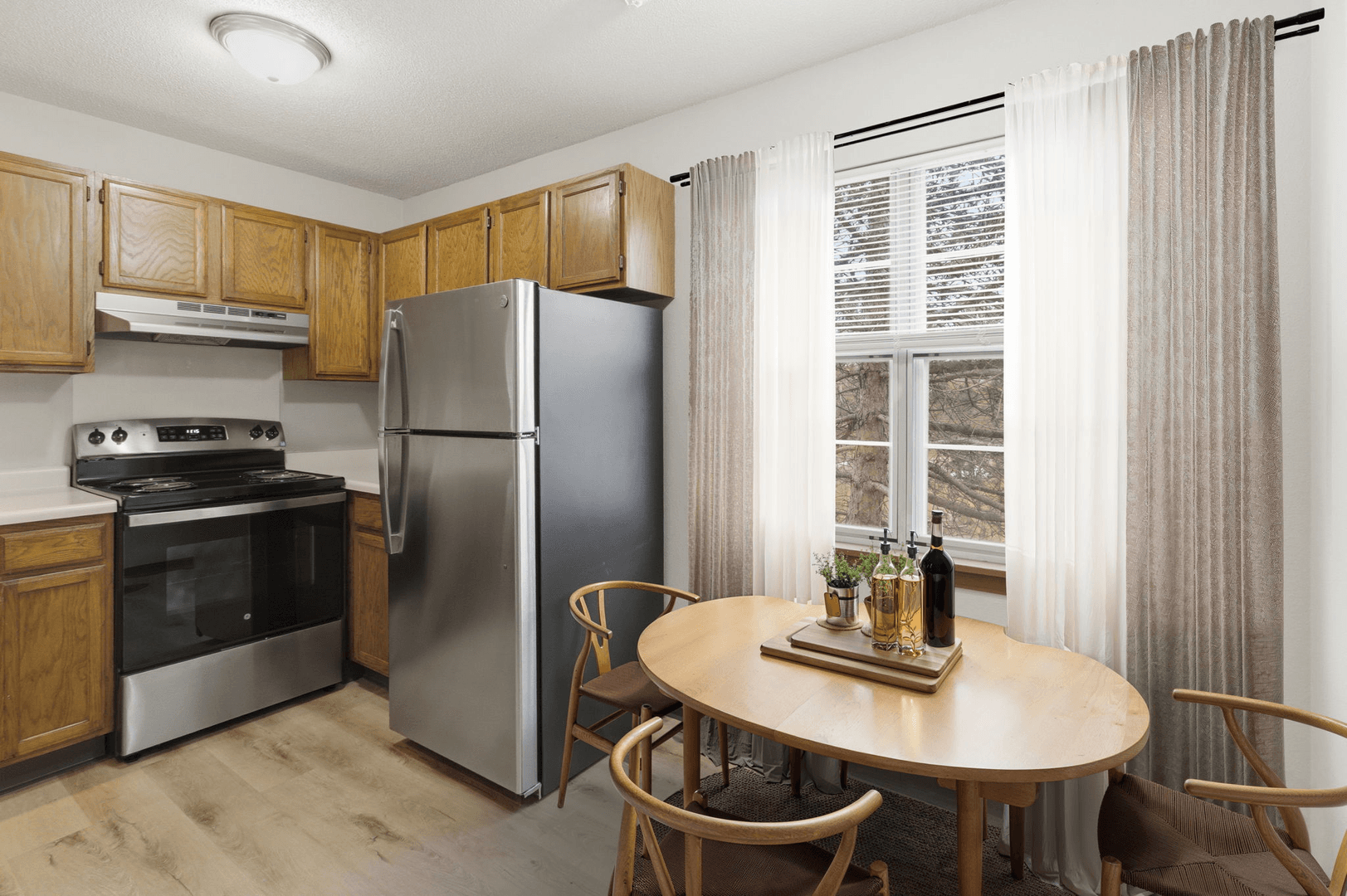 Brown Deer Apartment: 4401 W Deer Run Dr