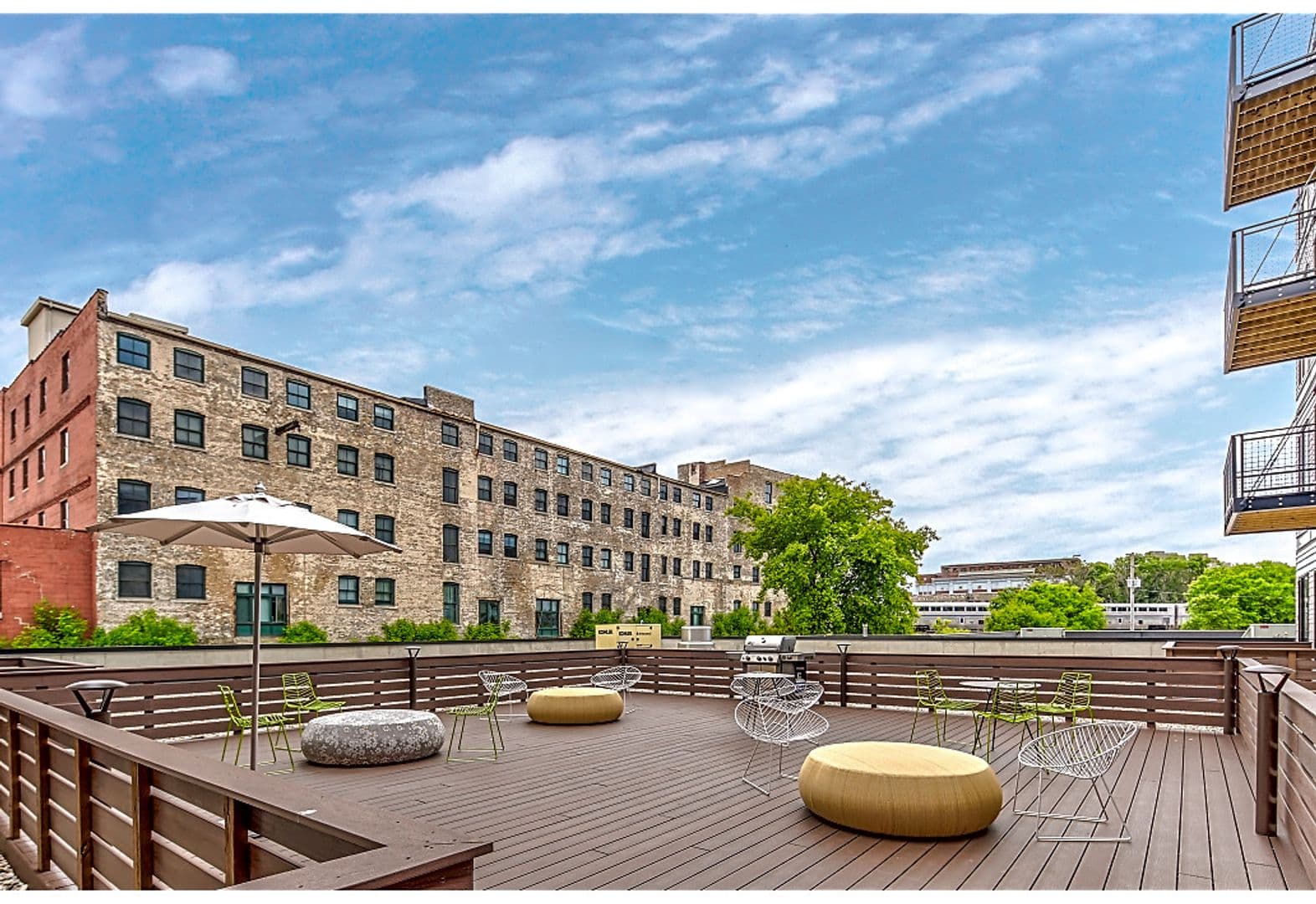 Milwaukee Apartment: 324 S 2nd St
