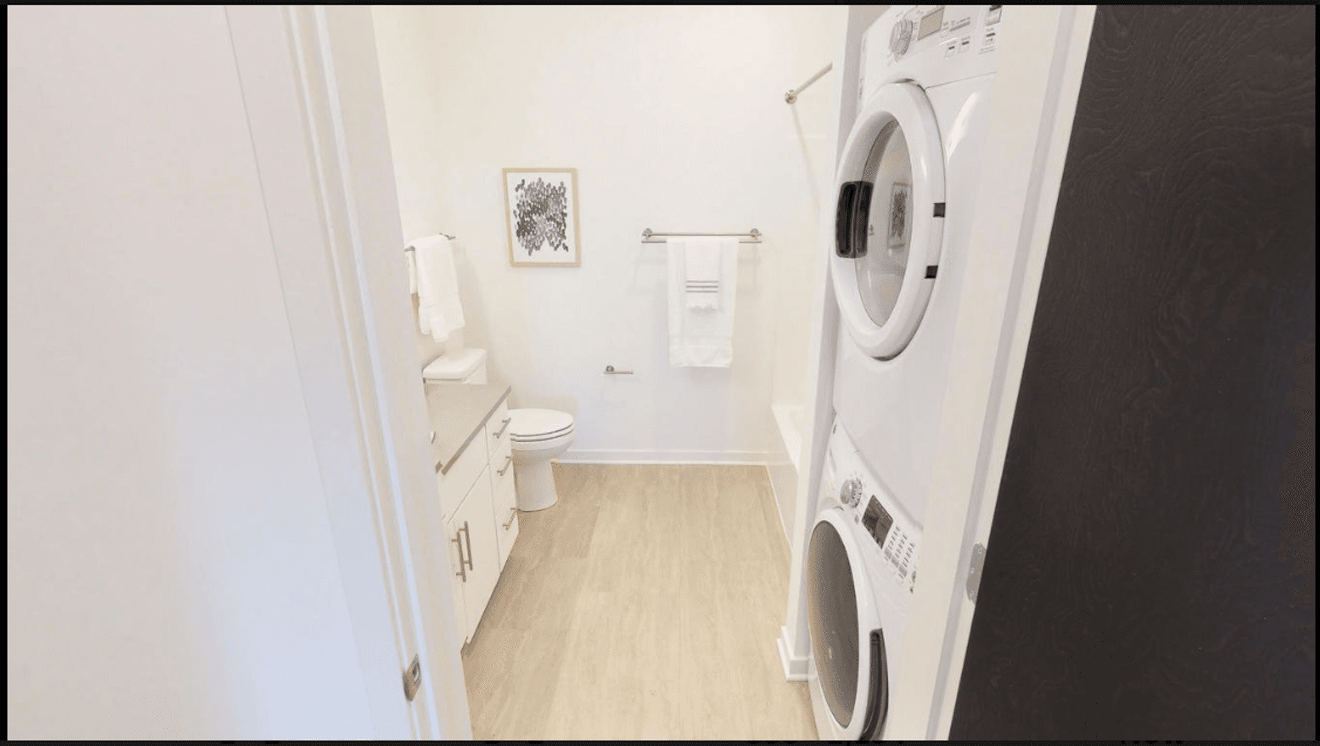Milwaukee Apartment: 324 S 2nd St