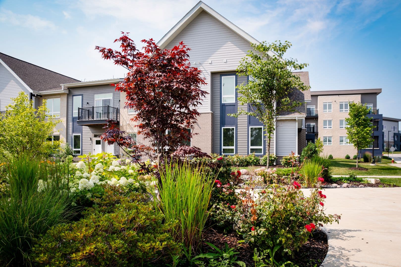 Oak Creek Apartment: 1310 W Nicholas Dr