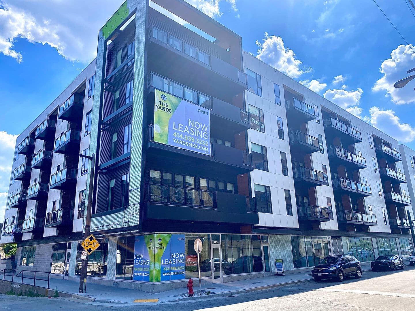 Milwaukee Apartment: 205 W Oregon St