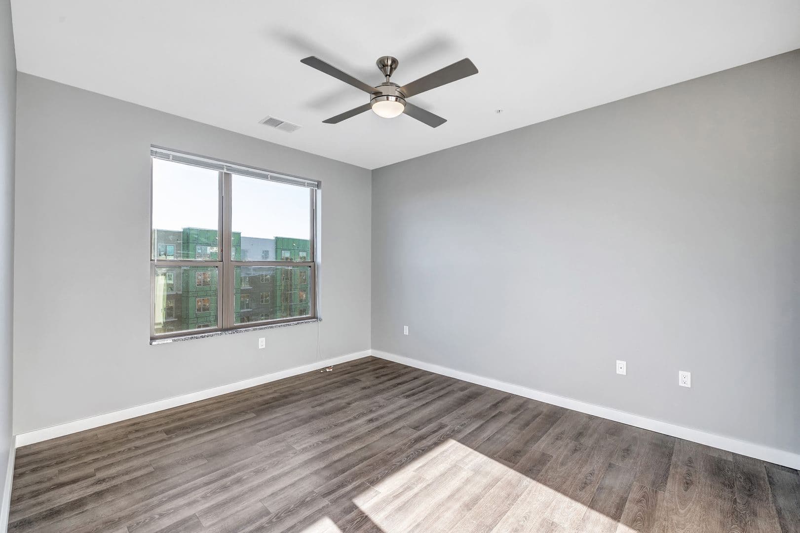 Sheboygan Apartment: 1436 Green Street