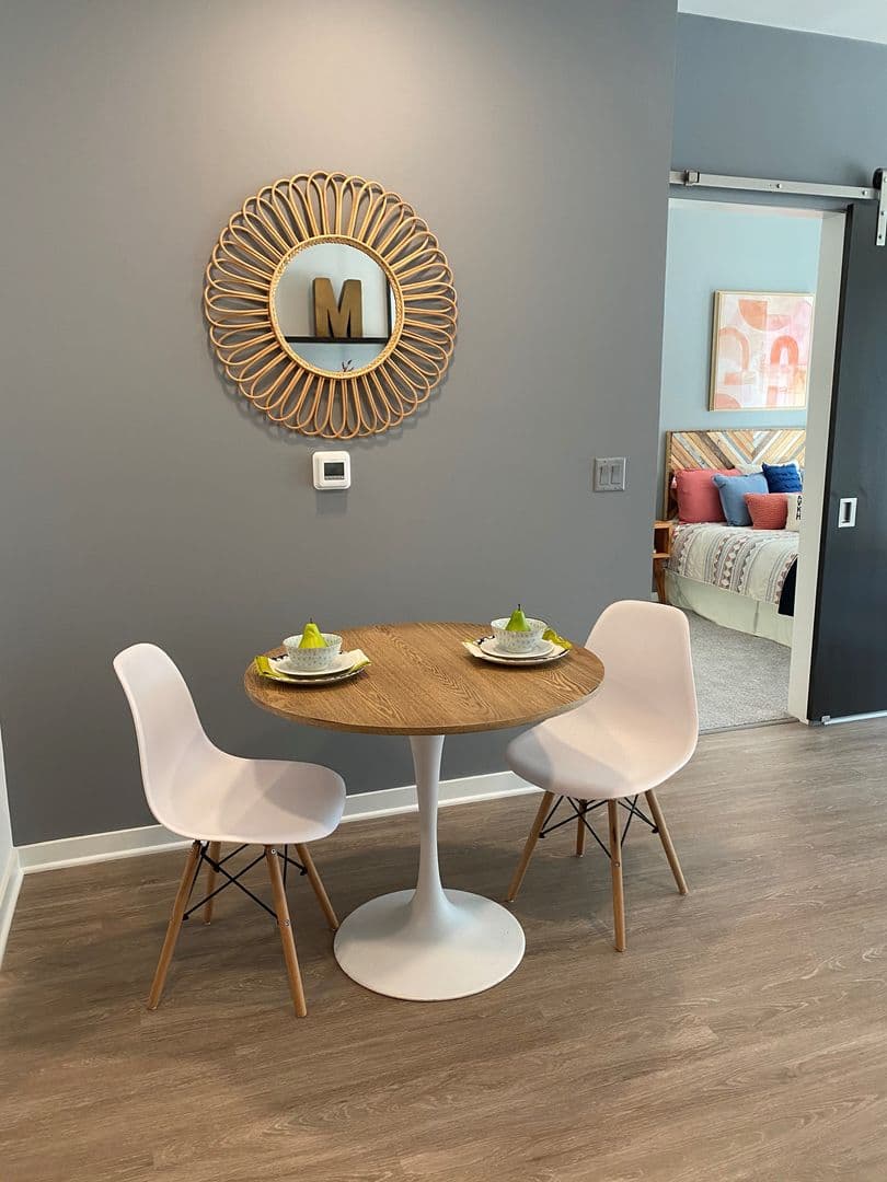 Milwaukee Apartment: 205 W Oregon St