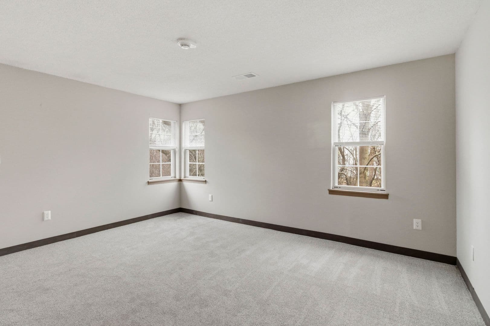 Brown Deer Apartment: 4401 W Deer Run Dr