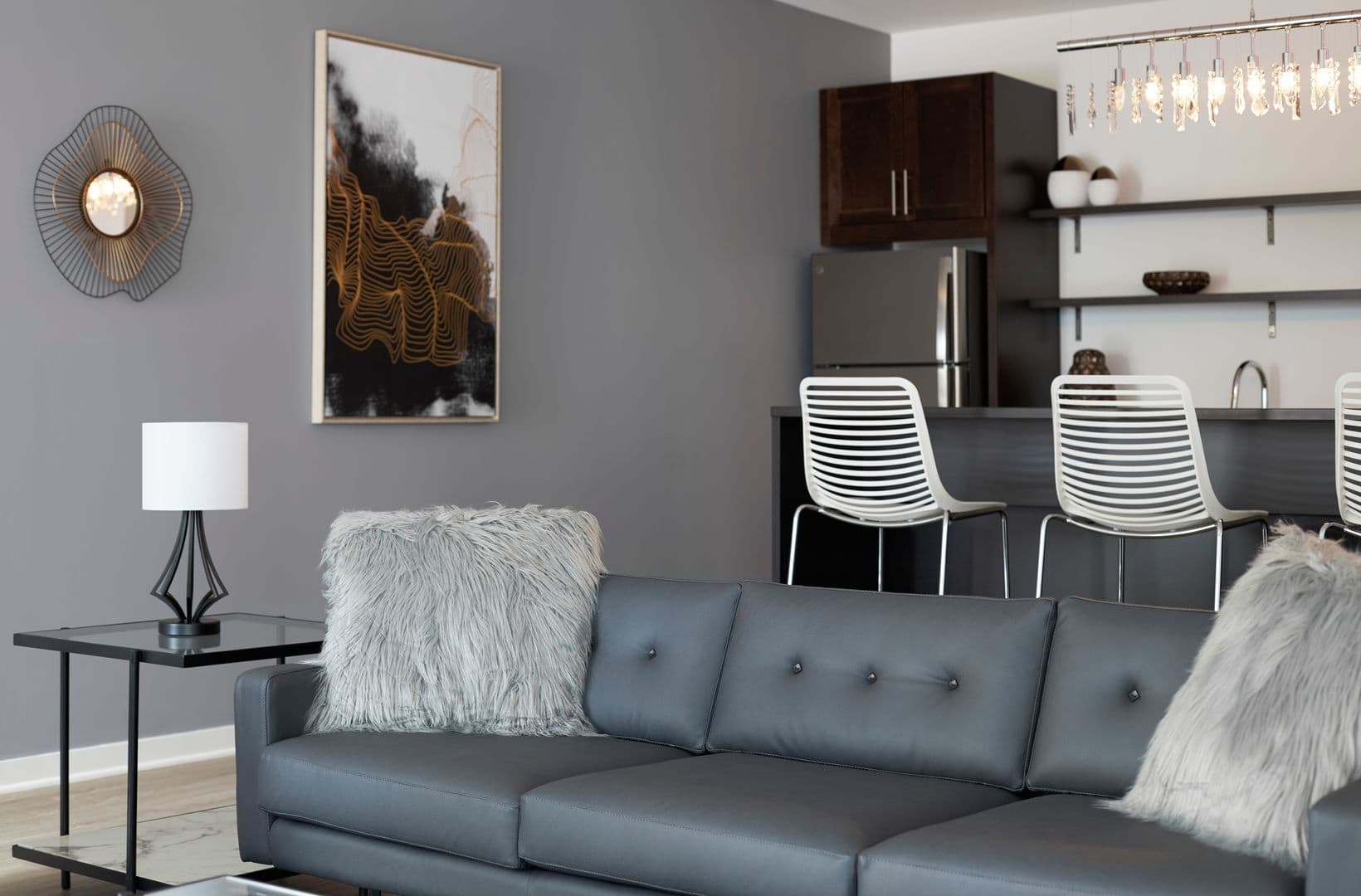Milwaukee Apartment: 205 W Oregon St