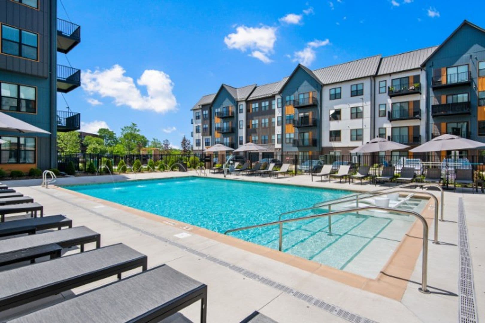 Brookfield Apartment: 365 S Moorland Rd