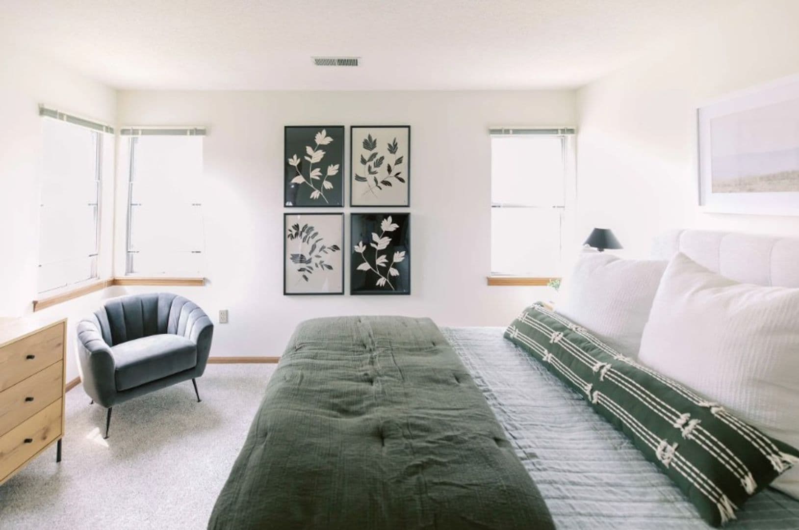 Brown Deer Apartment: 4401 W Deer Run Dr