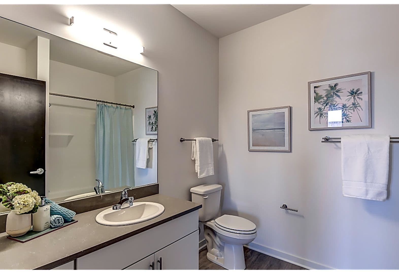 Milwaukee Apartment: 324 S 2nd St