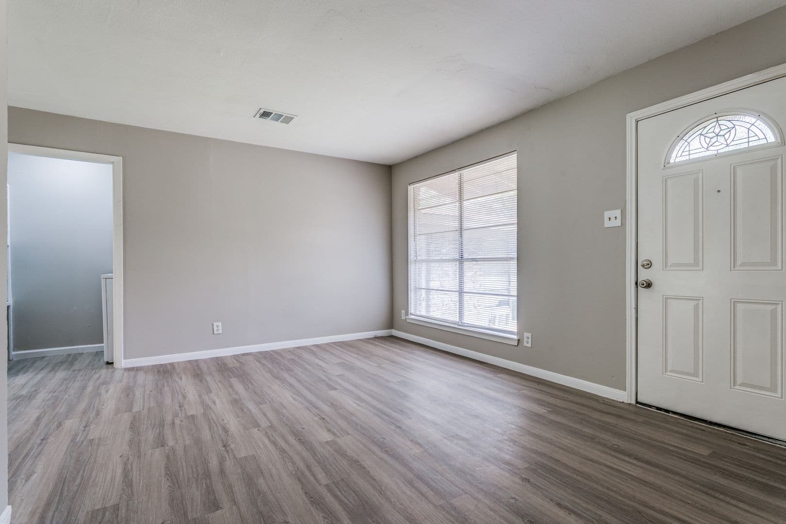 Austin Apartment: 607 Thrush Avenue