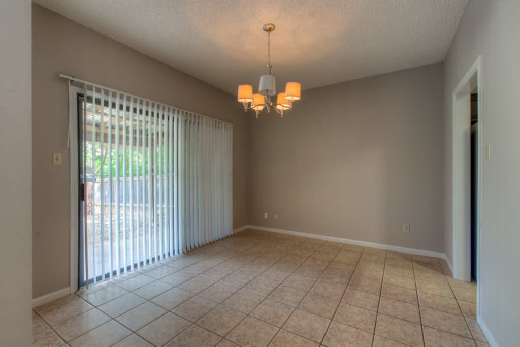 Austin House: 1710 Woodwind Ln
