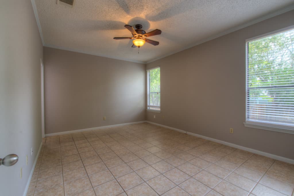 Austin House: 1710 Woodwind Ln
