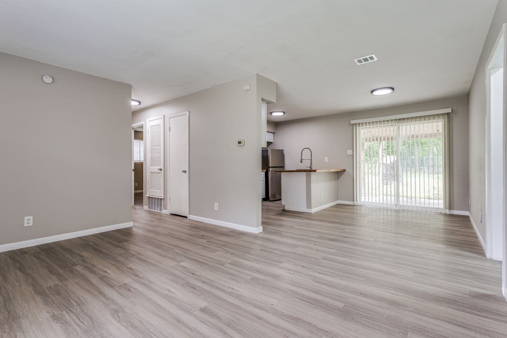 Austin Apartment: 607 Thrush Avenue