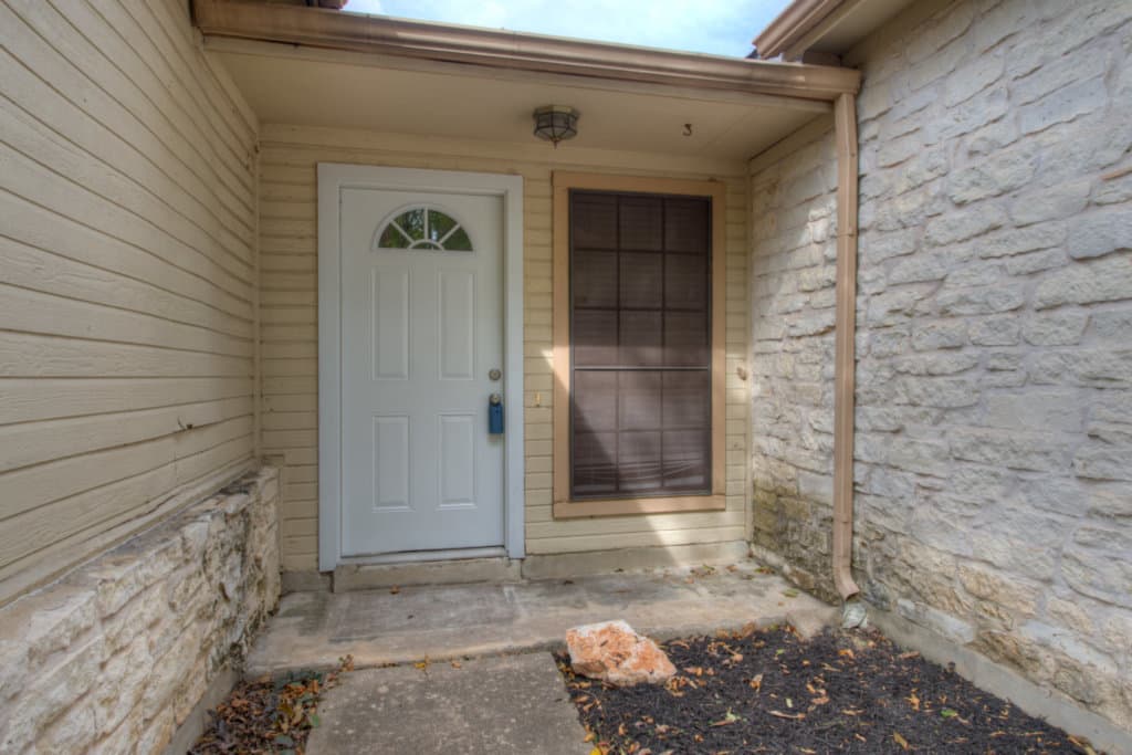 Austin House: 1710 Woodwind Ln