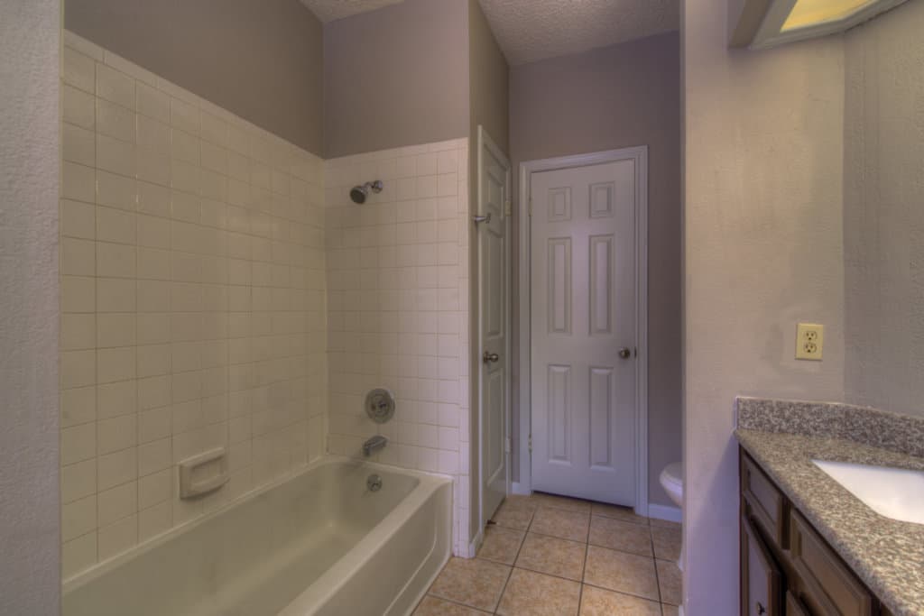 Austin House: 1710 Woodwind Ln