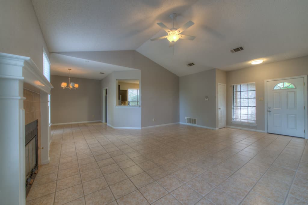 Austin House: 1710 Woodwind Ln