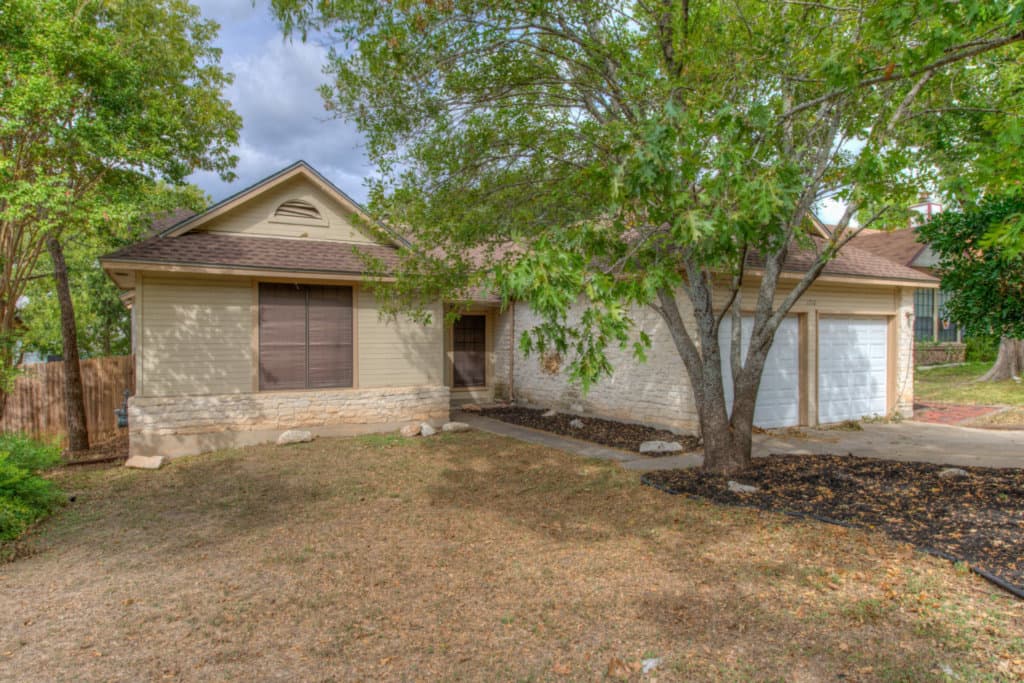 Austin House: 1710 Woodwind Ln