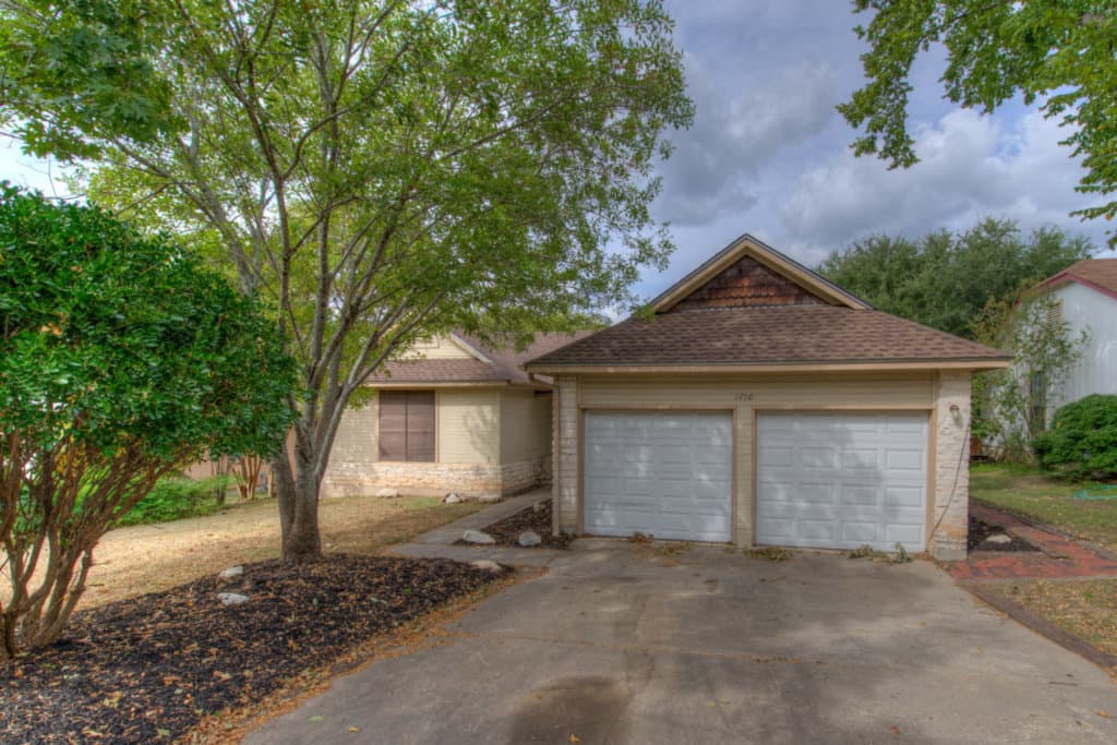 Austin House: 1710 Woodwind Ln