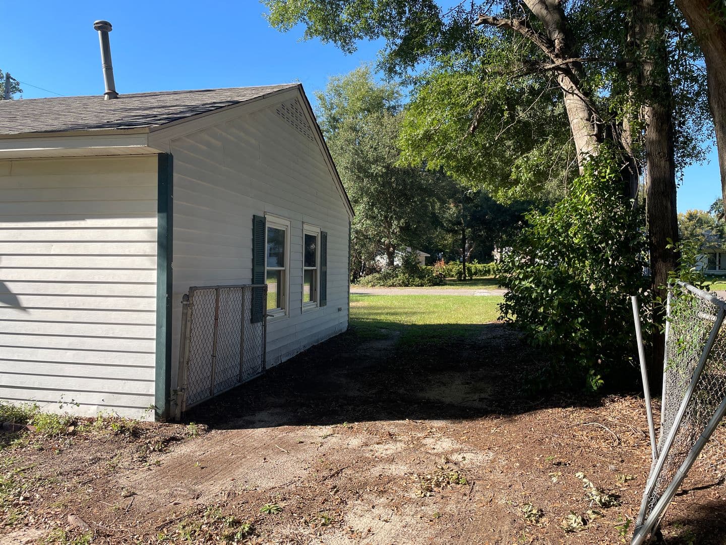Aiken House: 108 Thomas Street