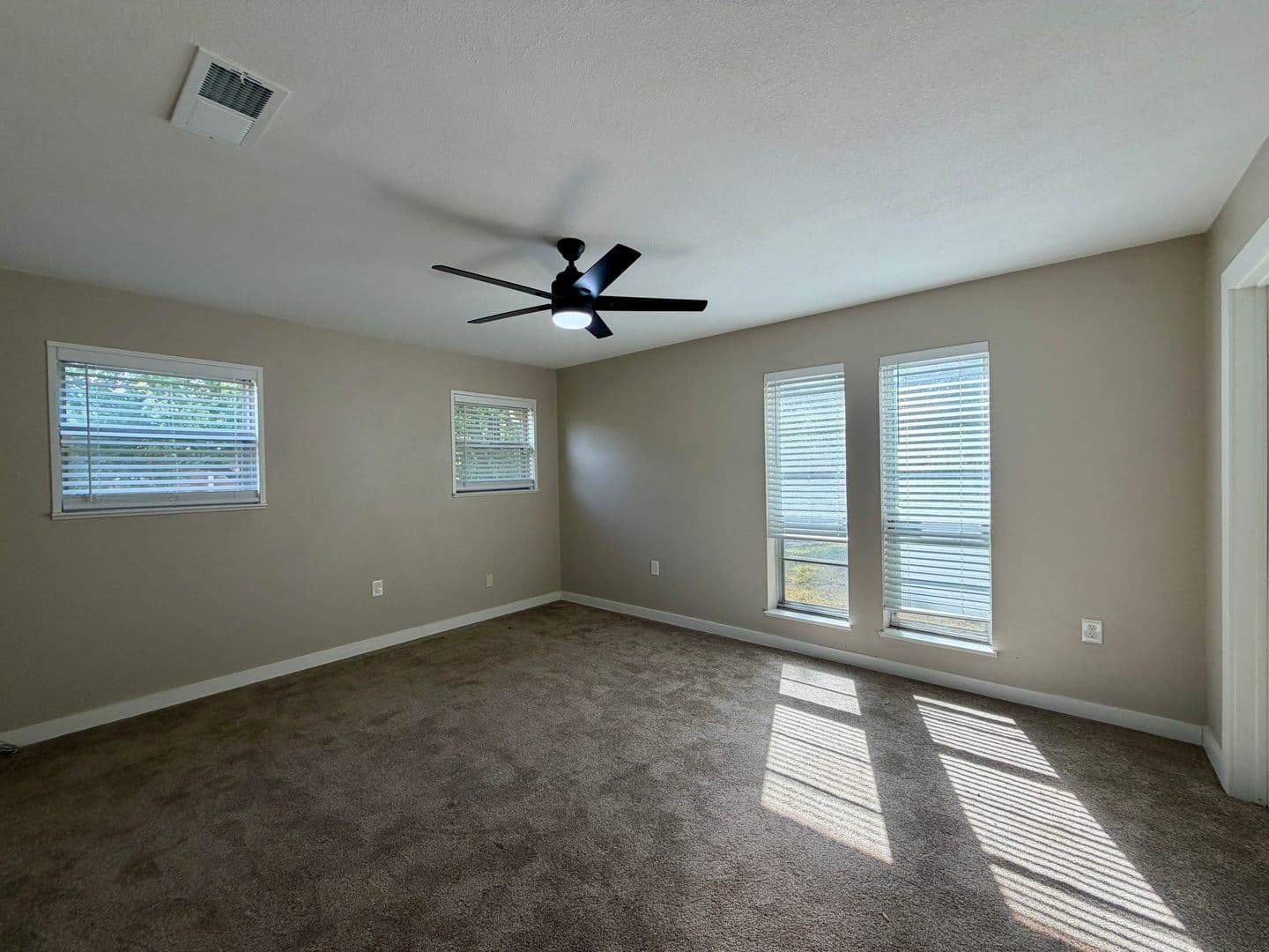 Waco House: 3401 Oakridge Lane